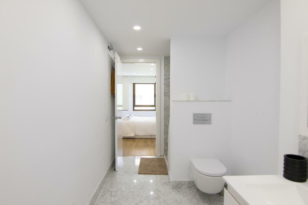 Homeforguest Stylish And Modern Apartment Overlooking Las Canteras ลาสปัลมาส เด กรานคานาเรีย ภายนอก รูปภาพ