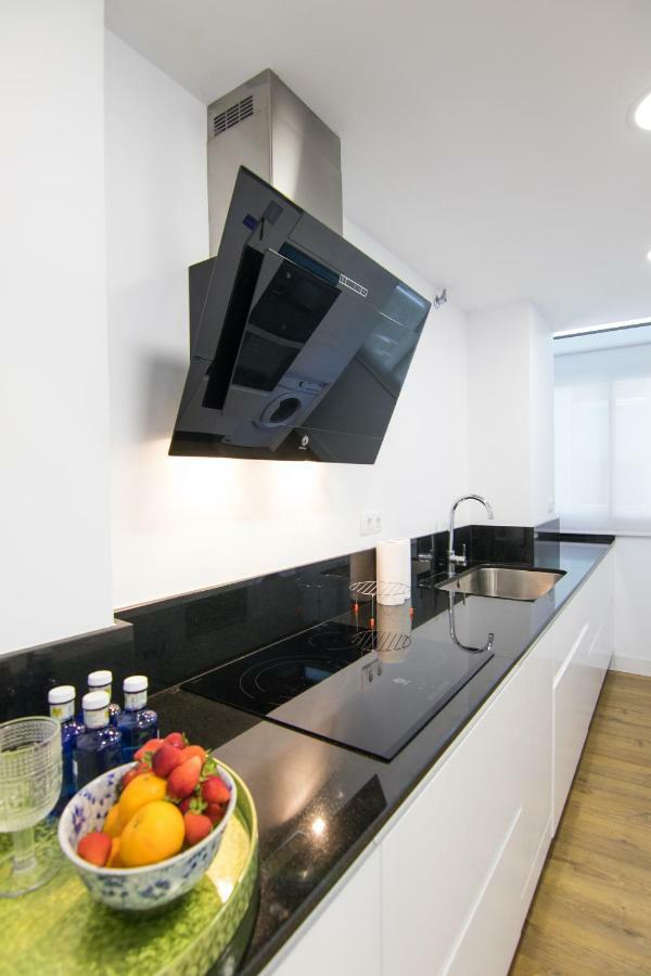 Homeforguest Stylish And Modern Apartment Overlooking Las Canteras ลาสปัลมาส เด กรานคานาเรีย ภายนอก รูปภาพ