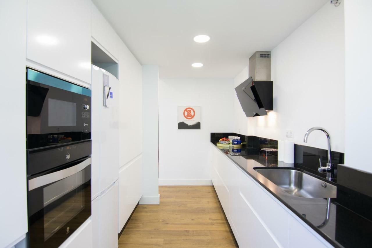 Homeforguest Stylish And Modern Apartment Overlooking Las Canteras ลาสปัลมาส เด กรานคานาเรีย ภายนอก รูปภาพ