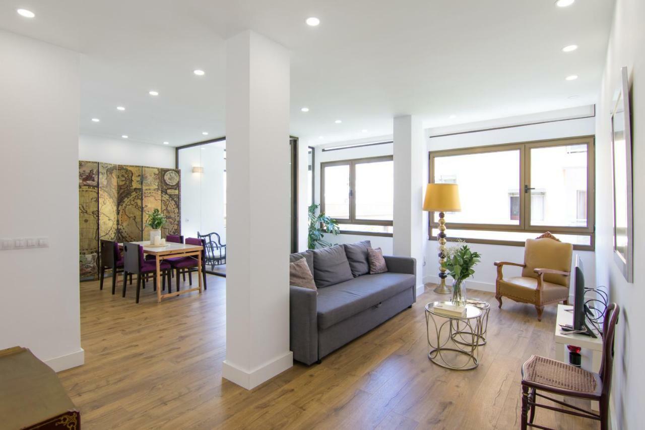 Homeforguest Stylish And Modern Apartment Overlooking Las Canteras ลาสปัลมาส เด กรานคานาเรีย ภายนอก รูปภาพ
