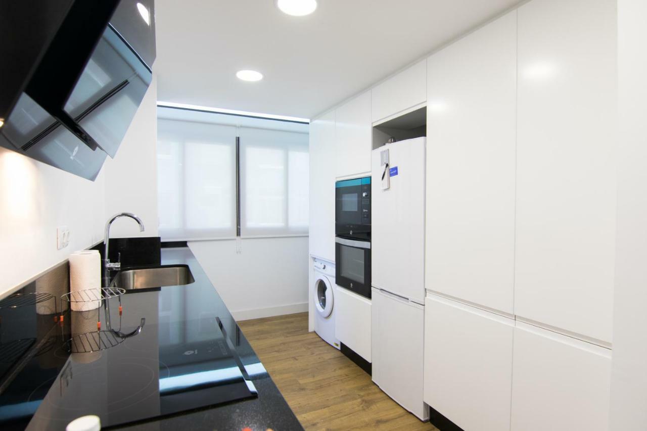 Homeforguest Stylish And Modern Apartment Overlooking Las Canteras ลาสปัลมาส เด กรานคานาเรีย ภายนอก รูปภาพ