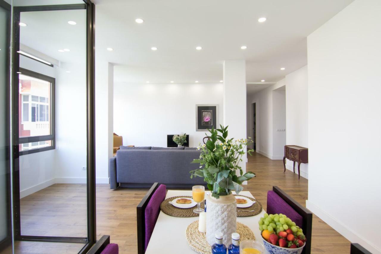Homeforguest Stylish And Modern Apartment Overlooking Las Canteras ลาสปัลมาส เด กรานคานาเรีย ภายนอก รูปภาพ