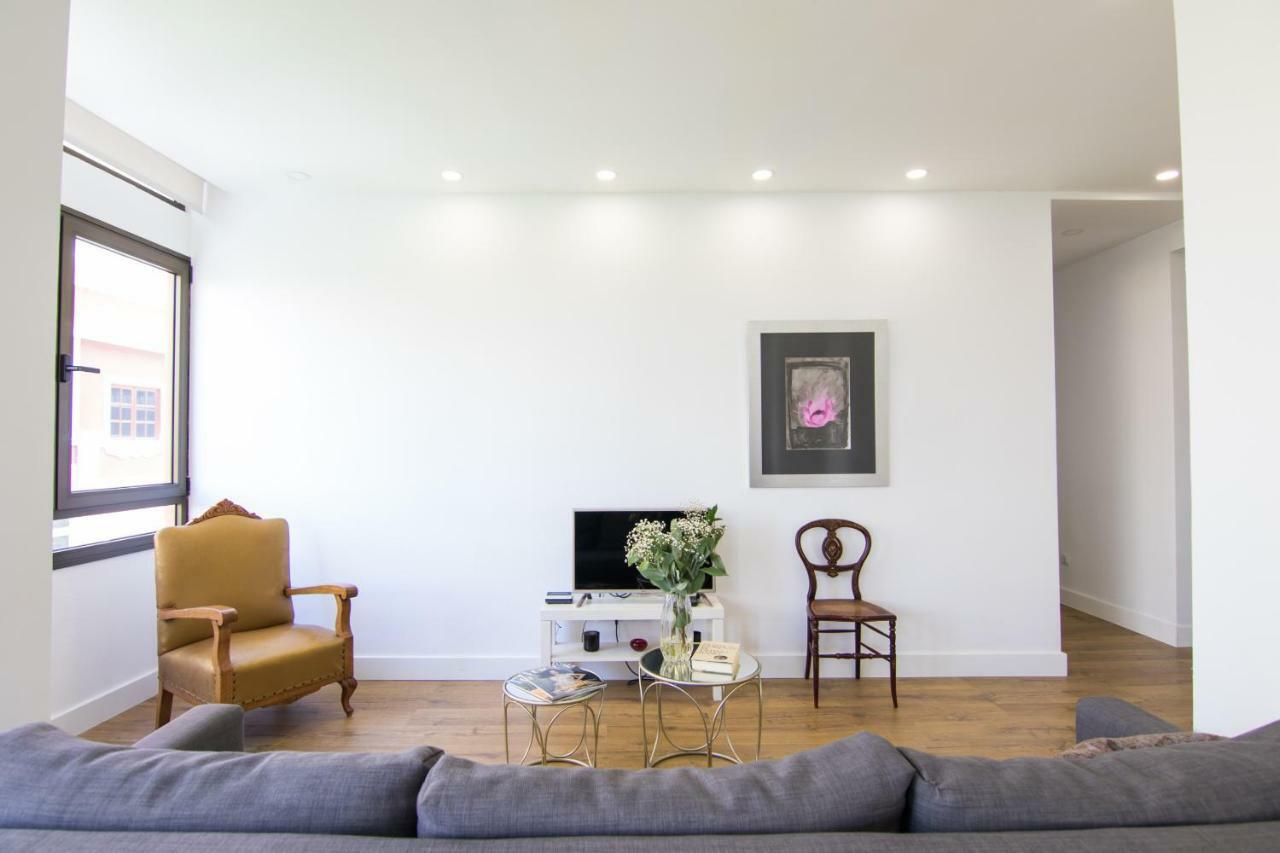 Homeforguest Stylish And Modern Apartment Overlooking Las Canteras ลาสปัลมาส เด กรานคานาเรีย ภายนอก รูปภาพ