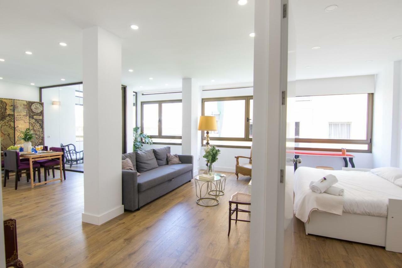 Homeforguest Stylish And Modern Apartment Overlooking Las Canteras ลาสปัลมาส เด กรานคานาเรีย ภายนอก รูปภาพ